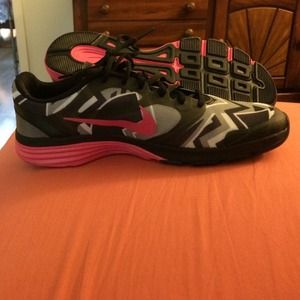 Nike dual fusion TR print