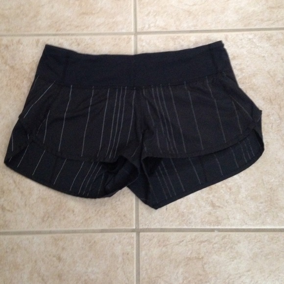 Lulu lemon speed shorts size 6