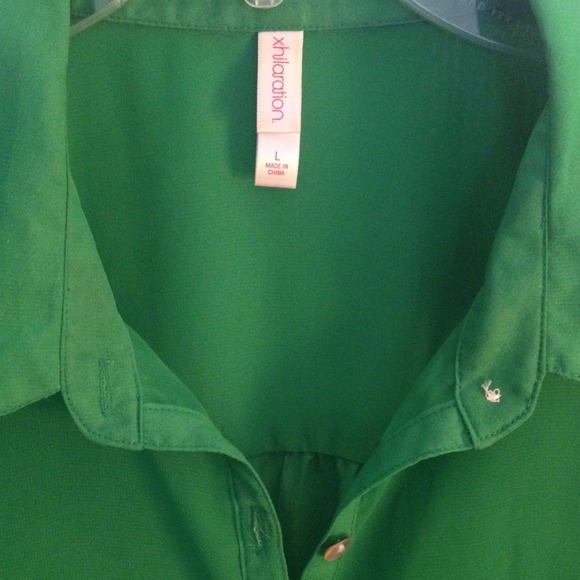 Sheer Collared Top! - Picture 2 of 2