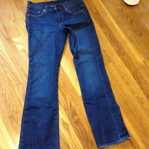 Like new lucky brand jeans - Picture 2 of 4