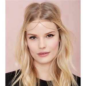 NASTY GAL Janita head piece