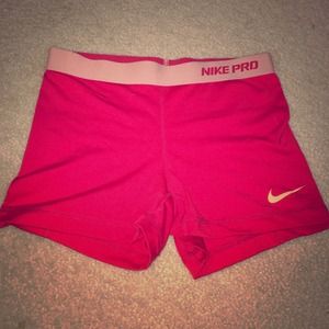 Pink Nike Pros