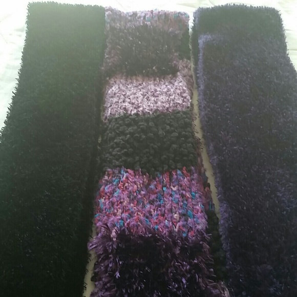 3 PLUSH AND WARM SCARVES