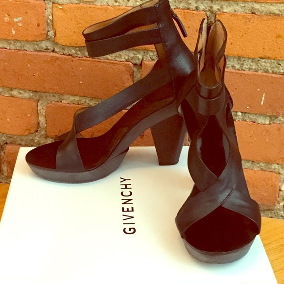 Givenchy Black Leather Strappy Sandals 8