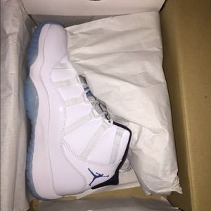Jordan Retro XI legend blues Columbia 11 (GS) 6.5Y