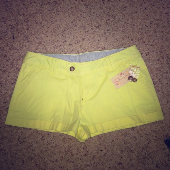 Red Camel shorts