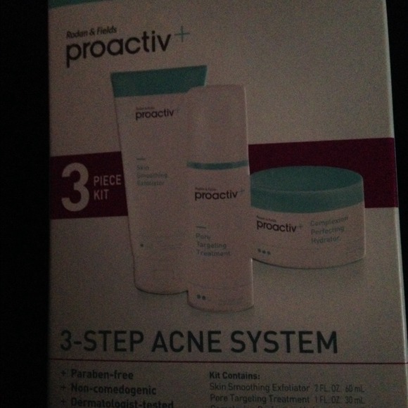 Proactiv plus thirty day kit