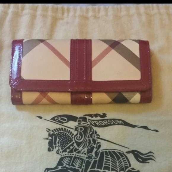 SOLD! Burberry wallet authentic - Picture 1 of 4