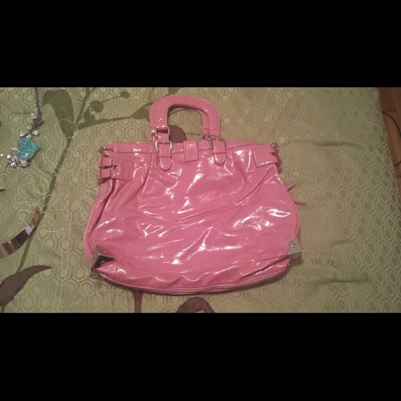 Gorgeous pink handbag w/leopard print interior