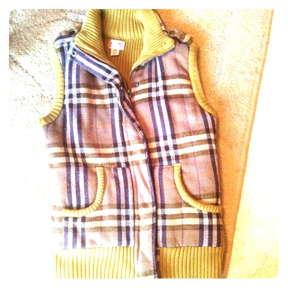 Sweater vest