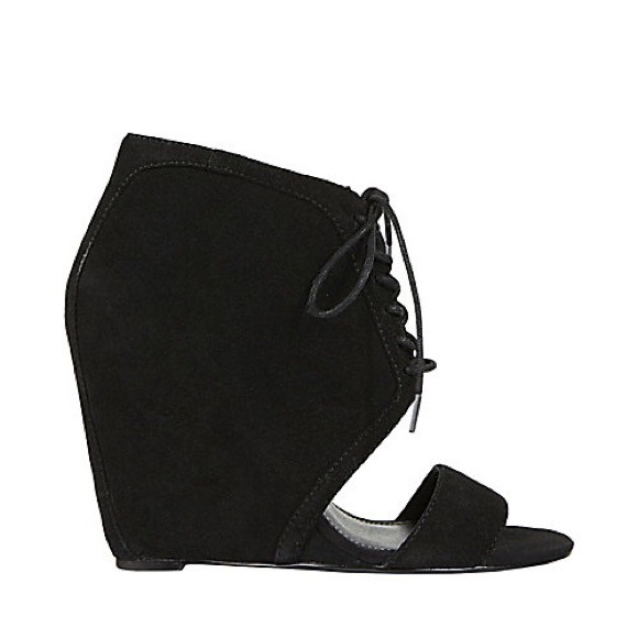 Steve Madden Wedges