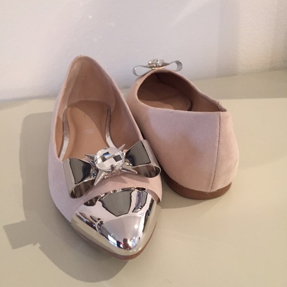 ❌SOLD❌Aldo blush suede silver metal bow flats - Picture 3 of 4