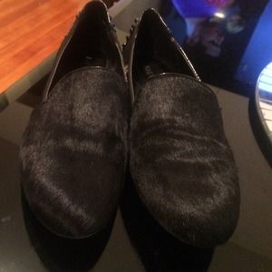 New Nine West Black Fur Flats