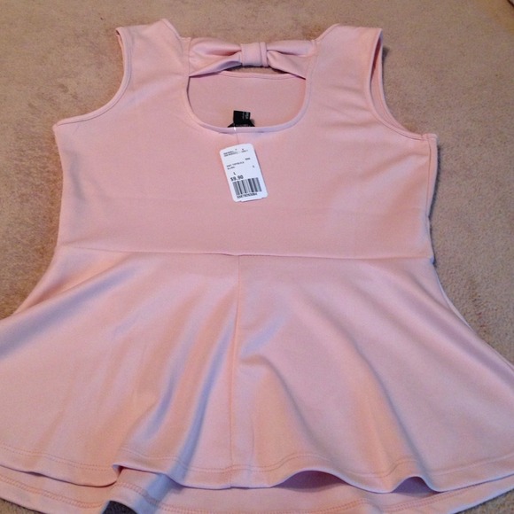 Forever 21 blush peplum top