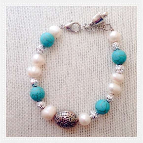 BEAUTIFUL FRESH WATER PEARL BRACELET