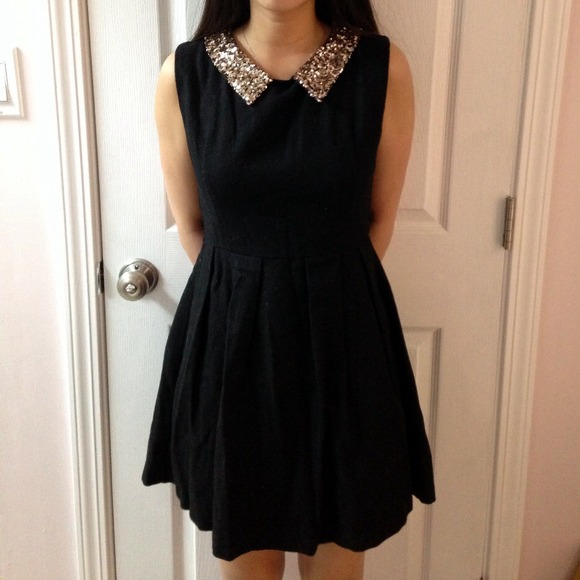 Shinning party dress, never worn , made in Korea