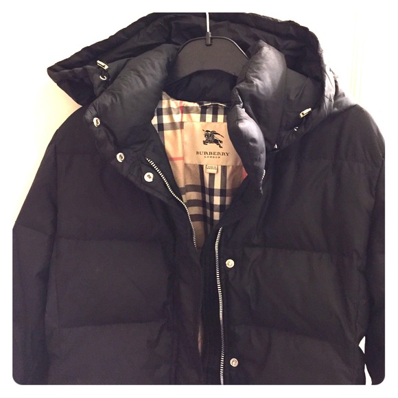 Burberry puffer jacket with hood (ON SALE!)