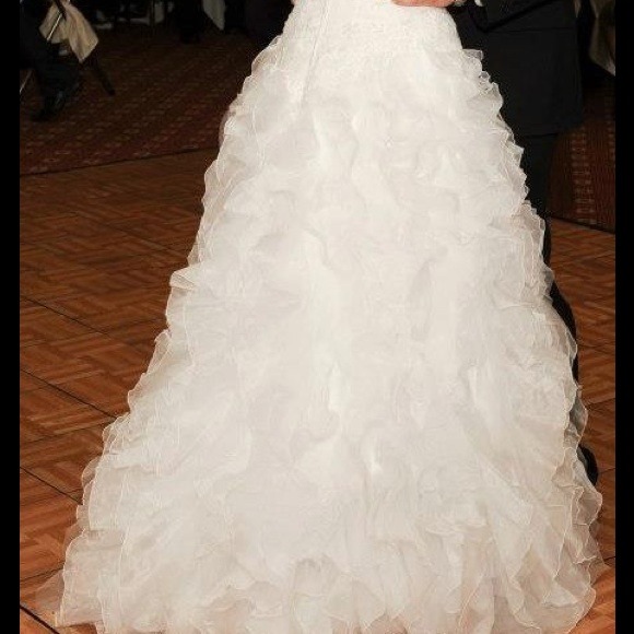 Wedding Dress-Monique Lou-excellent condition - Picture 3 of 4