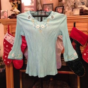 Jaclyn Smith Blue top