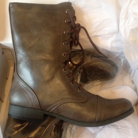 Green Blake Ankle Boot