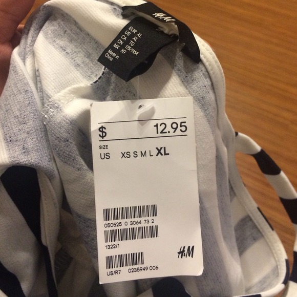 ⛔️ SOLD - H&M black and white stripped dress sz XL - Picture 3 of 3