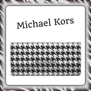 Michael Kors Jet Set Travel Flat Wallet