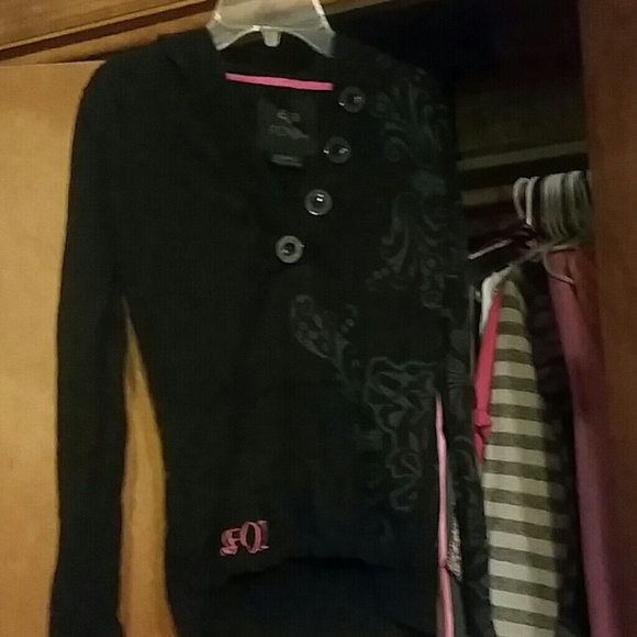 Long sleeve hood y