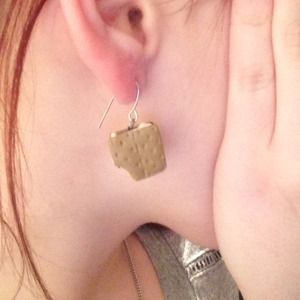 S'more earrings