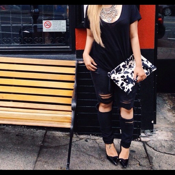 Knee ripped Skinny jeans