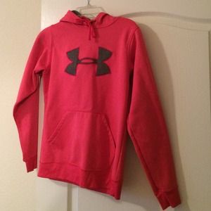 Bright pink Under Armour Sweatshirt