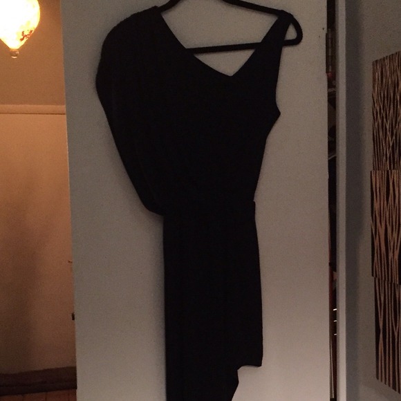 Show off one leg Black Dress from ASOS - Picture 3 of 4