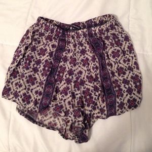 Brandy Melville loose fitted shorts.