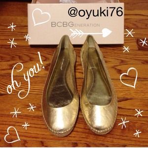 ✨BCBGENERATION gold flats!!✨ new in box💫