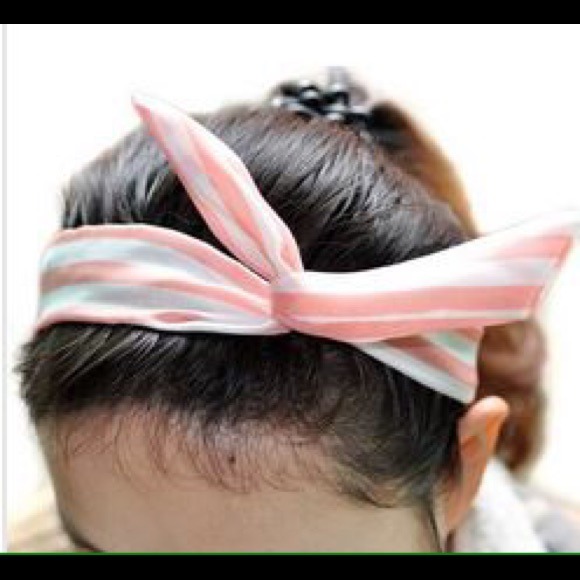 Urban Outfitters Pink Twisty Headband - Picture 1 of 1