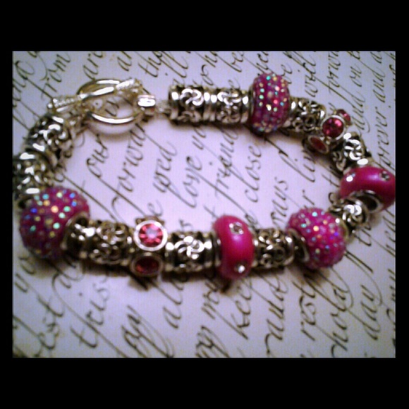 Magenta Toggle