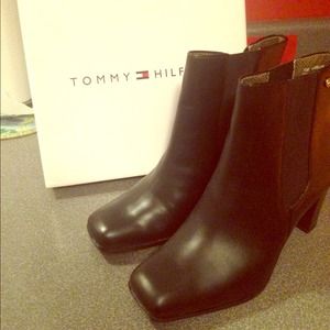 Tommy Hilfiger booties