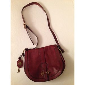 ️Fossil brownish-red sling bag