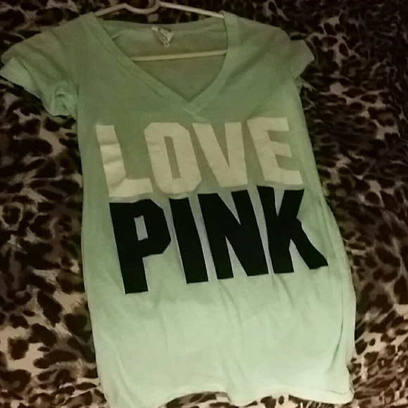 Victoroa secret pink vneck