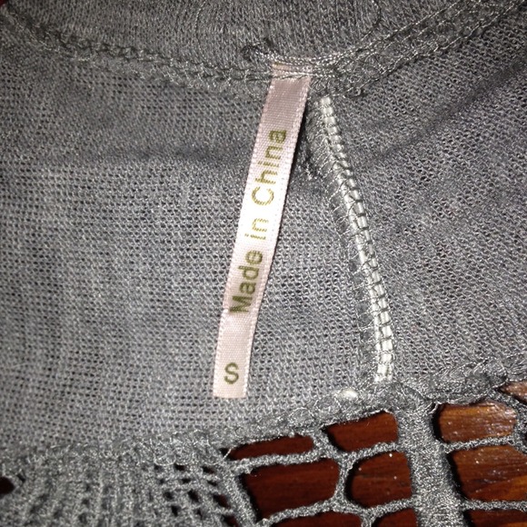 Small pullover jacket - Picture 2 of 3