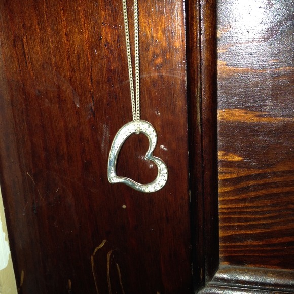 Heart necklaces - Picture 1 of 2