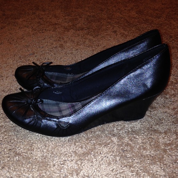 American Eagle black dress shoes - Picture 2 of 4