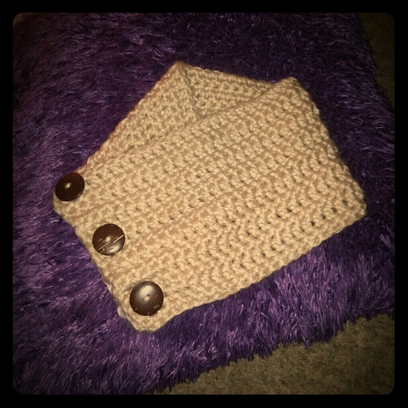 Cowl neck scarf