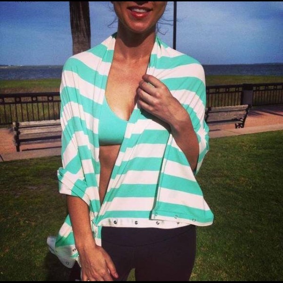 Lululemon Vinyasa Scarf - Picture 2 of 3