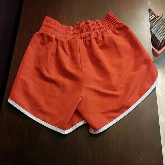 Running shorts - Picture 3 of 3
