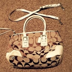 Authentic Large coach tote with a cross over strap
