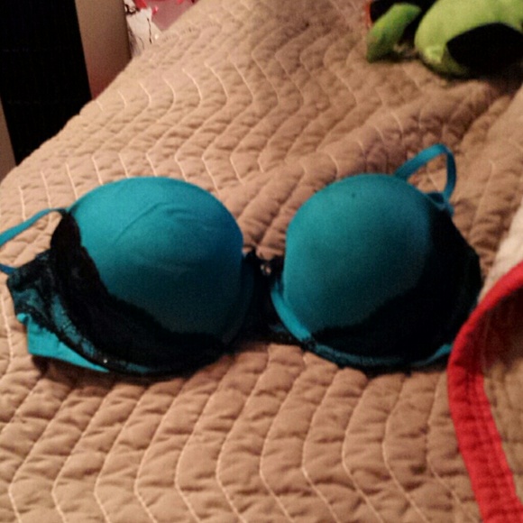 32c padded  push up