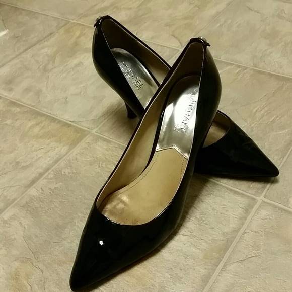 SOLD SOLD MICHAEL Michael Kors Pumps