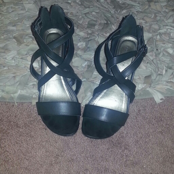 Strappy back zip wedge - Picture 1 of 4