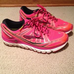 Brooks Transcend Running Shoes