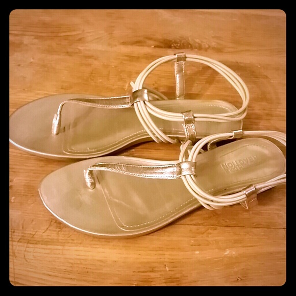 Kenneth Cole Reaction Flat  Thong Sandal